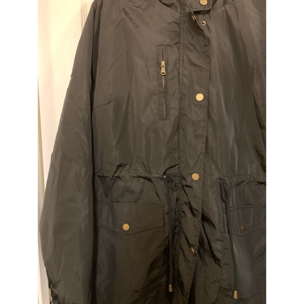 NEW Forever 21 Plus 2X Black Lightweight Waisted Jacket, Lined, Zip and Snap - Picture 4 of 15